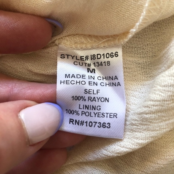 Solemio Los Angeles off the Shoulder Boho Cream Top 3/4 flare sleeve Size M - Picture 8 of 9